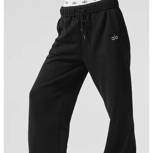 Alo Womens Accolade Straight Leg Sweatpants